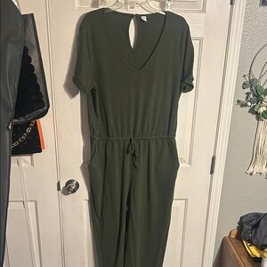 Old Navy Women's Olive Green Short Sleeve Jumpsuit with Drawstring Waist